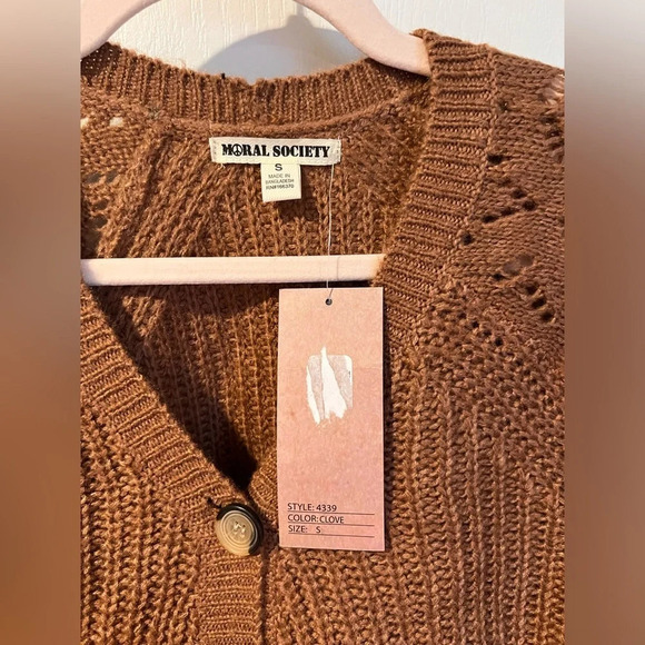Moral Society sz small, brown button up sweater NWT. - Picture 4 of 7